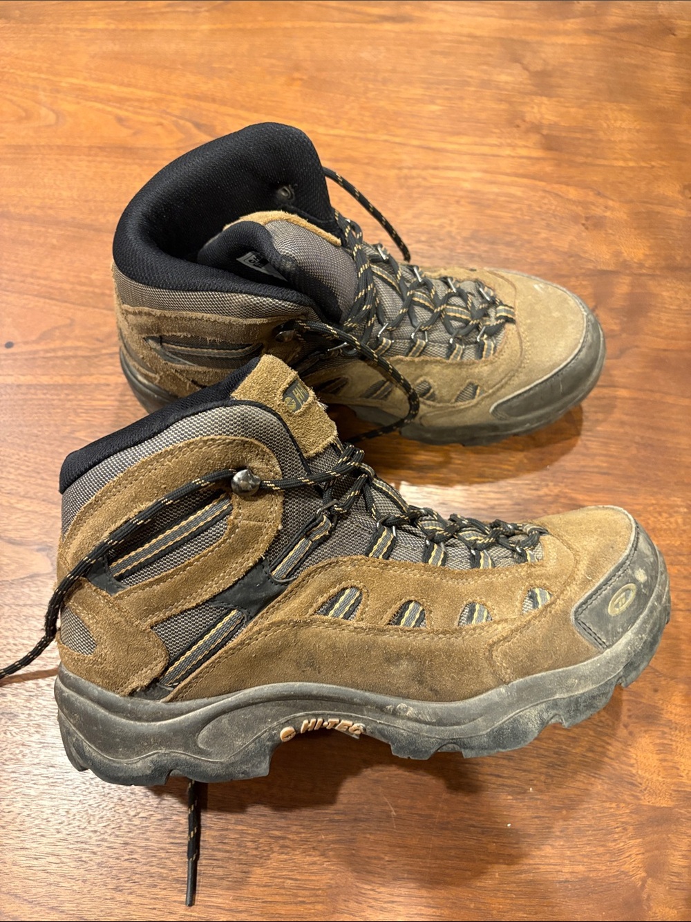 Men's Hi-Tek Brown Hiking Boots - Rugged Suede Trail Shoes